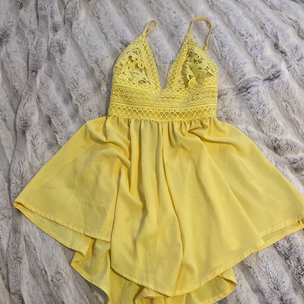 Yellow playsuit- v neck, crochet, tie knot